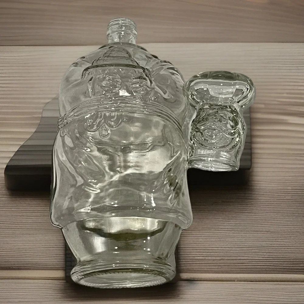 CHEF FIGURINE Decanter/Pepper Bottle with Glass Head Clear Glass Empty / Cleaned